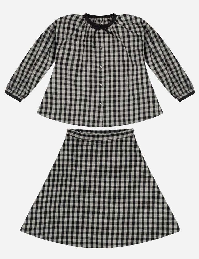 
                  
                    Checkered Set
                  
                