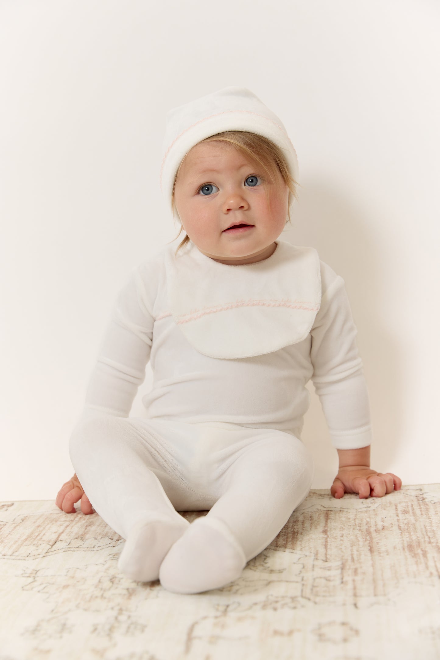 Mon Bebe D'Amour Bib - Pink
