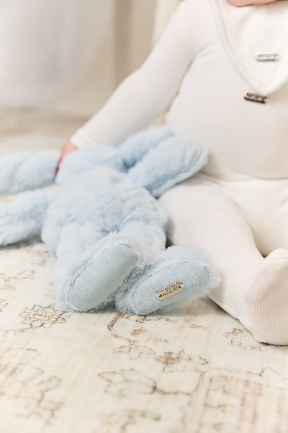 Atelier Cable Fur Bunny - Blue