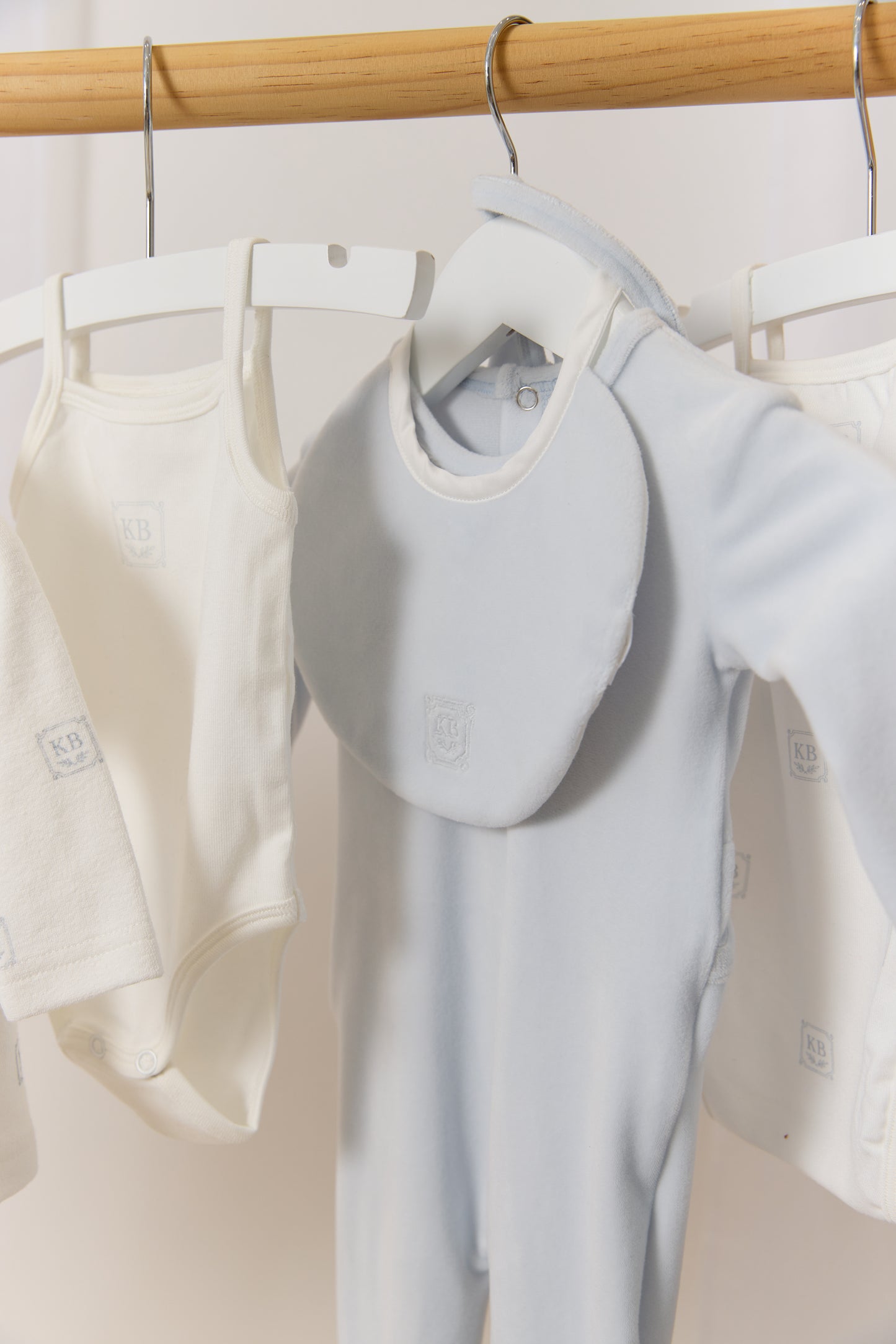 KB Logo Bib - Blue