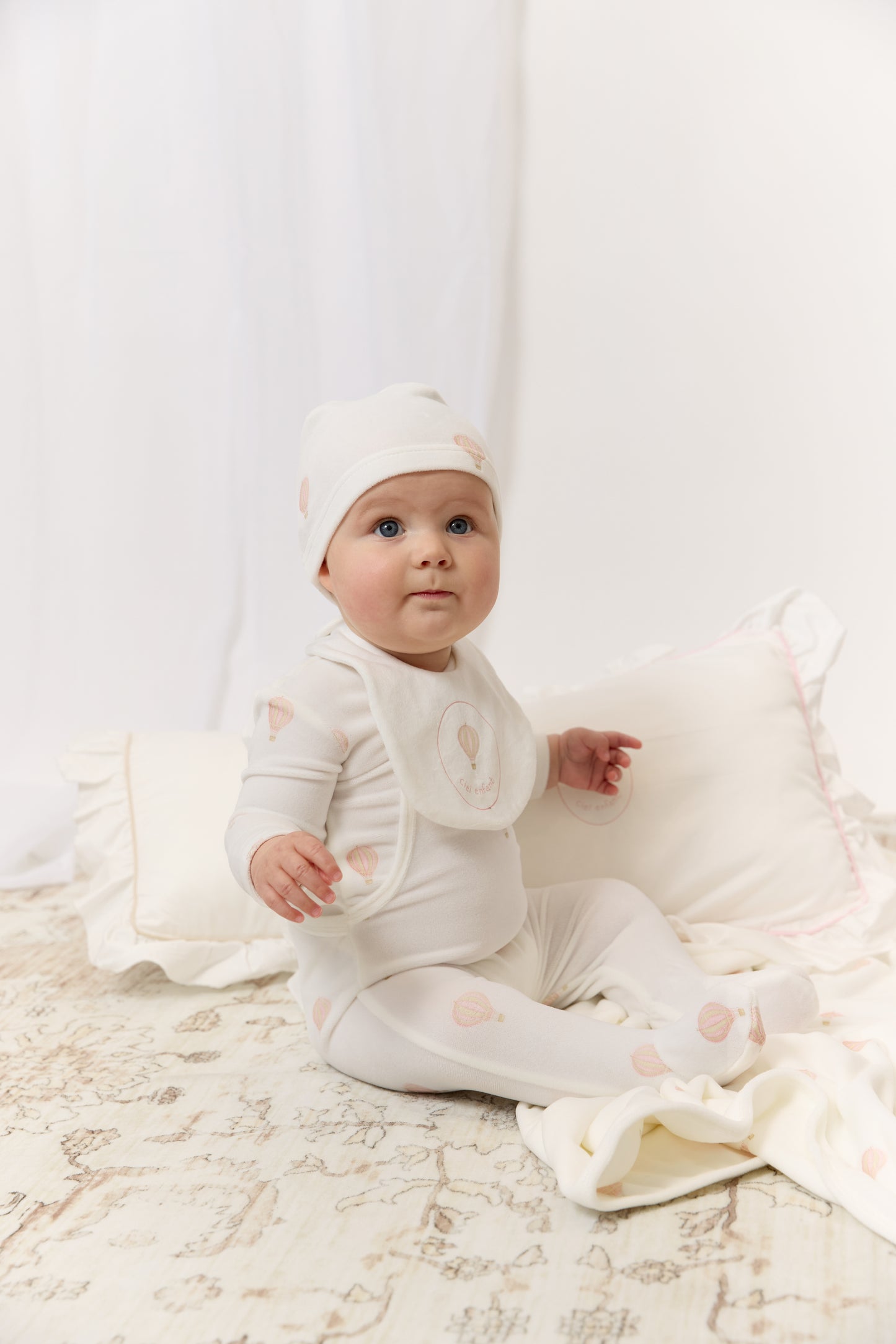 Ciel Enfant Wrap Footie, Hat & Blanket Set - Pink