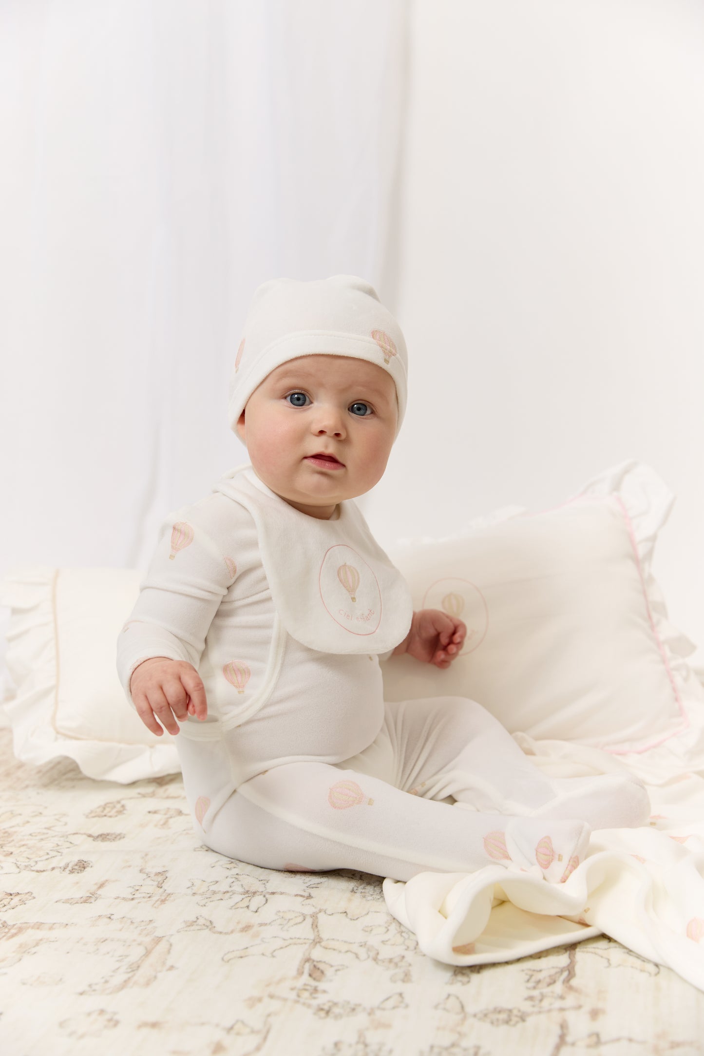 Ciel Enfant Wrap Footie, Hat & Blanket Set - Pink