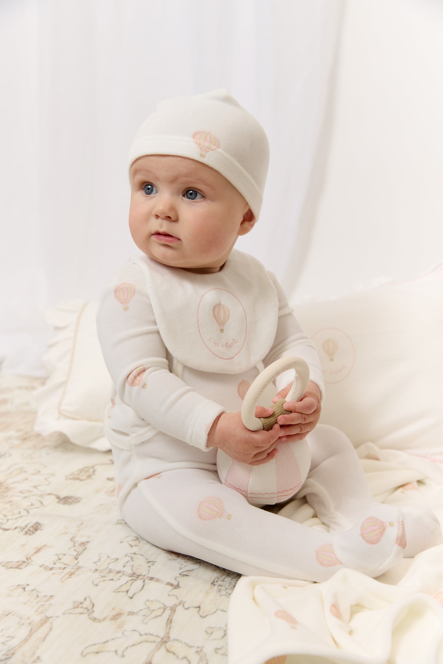 Ciel Enfant Wrap Footie & Hat Set - Pink