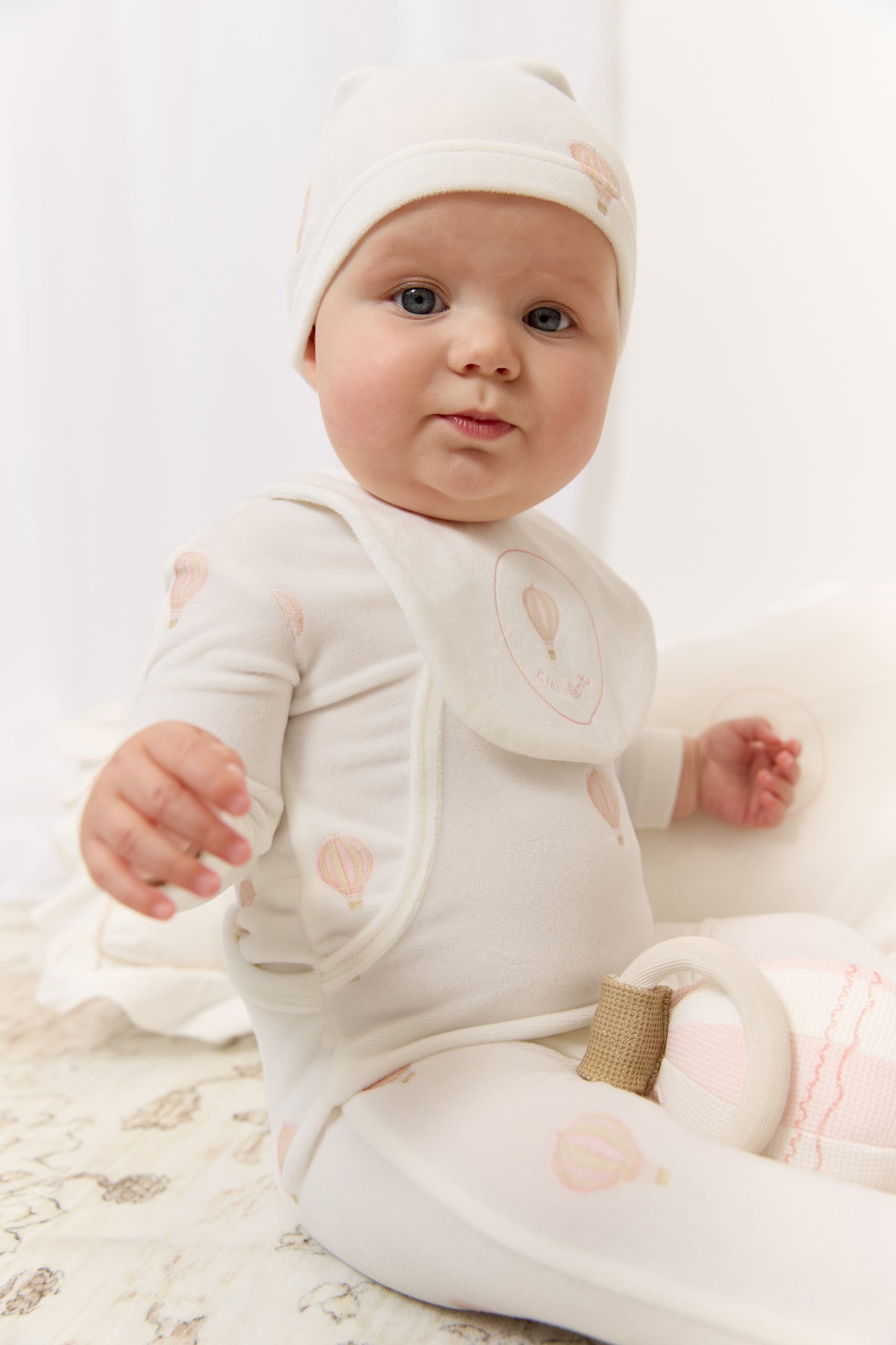 Ciel Enfant Wrap Footie & Hat Set - Pink
