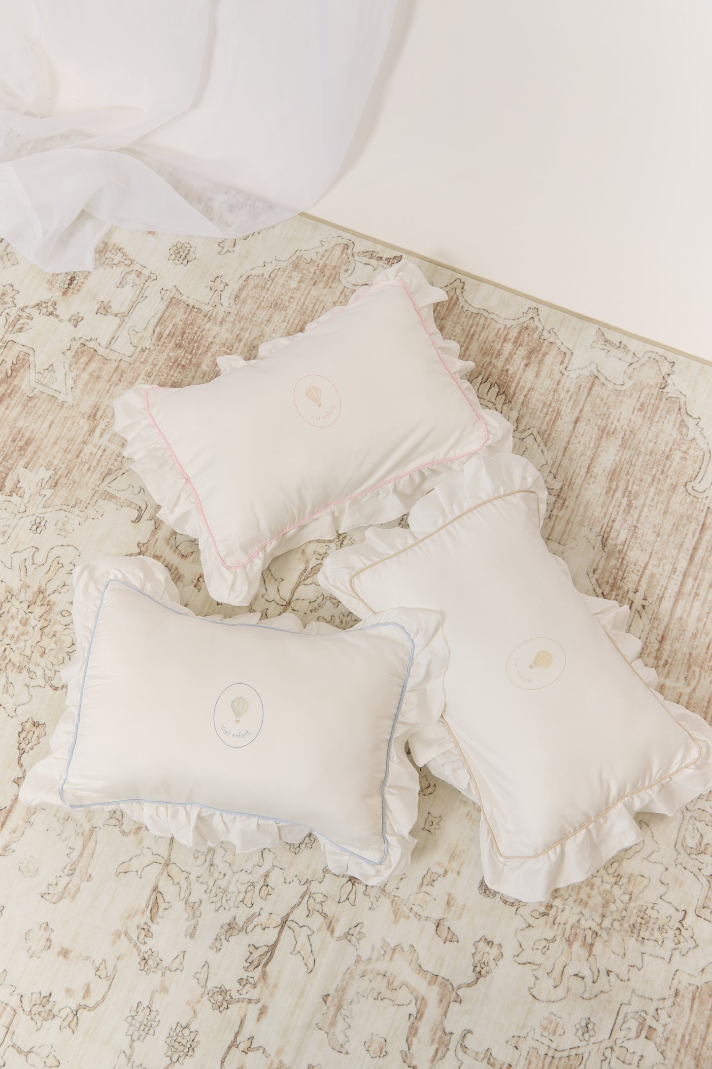 Ciel Enfant Pillow - Pink