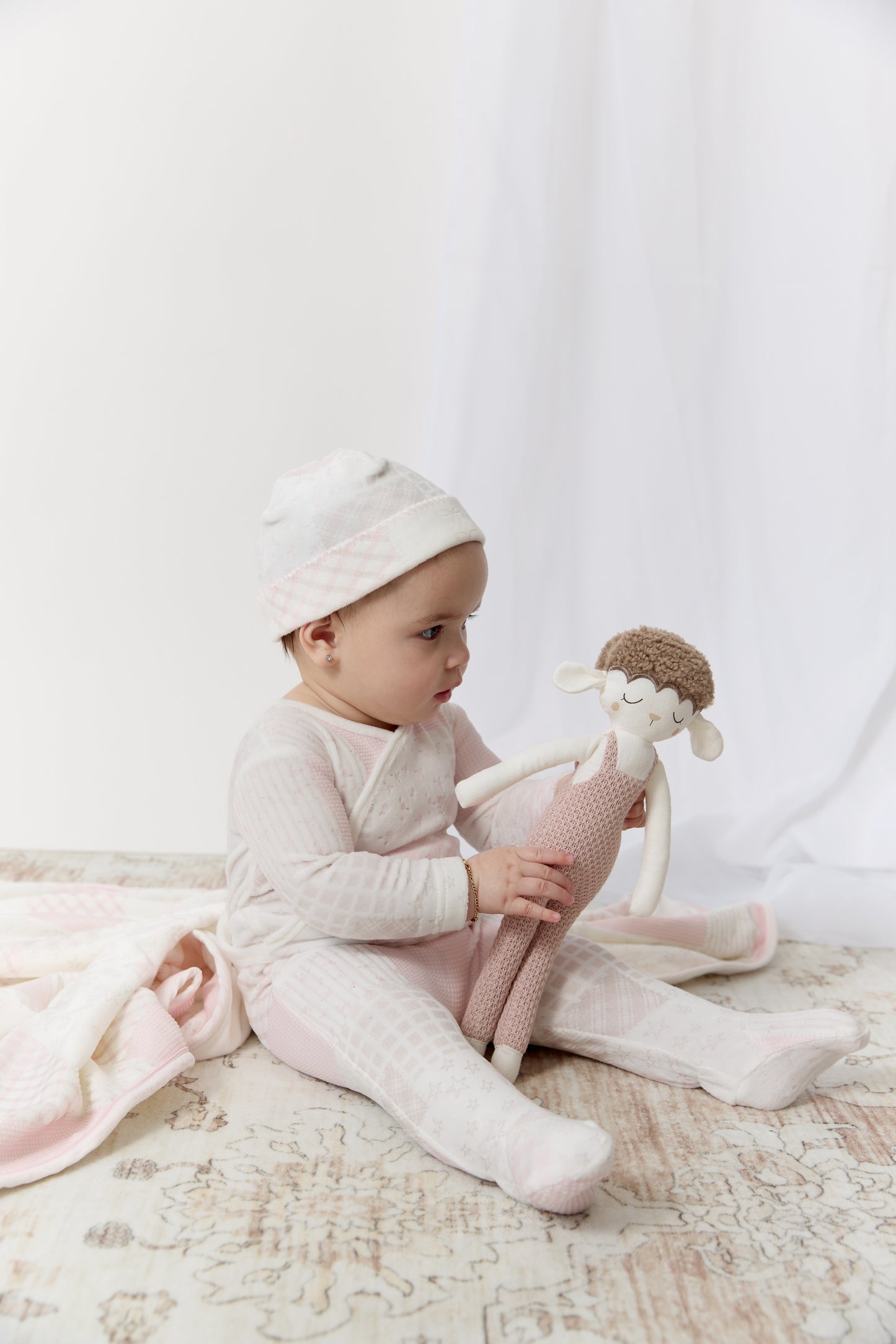 Petits Amis Plush Toy - Pink
