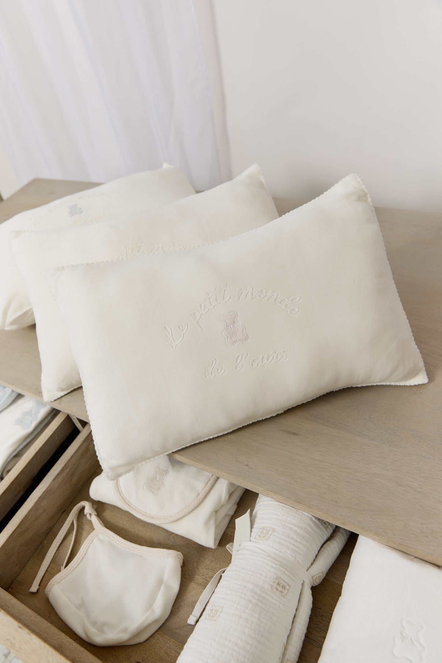 Petit Ours Pillow - Pink