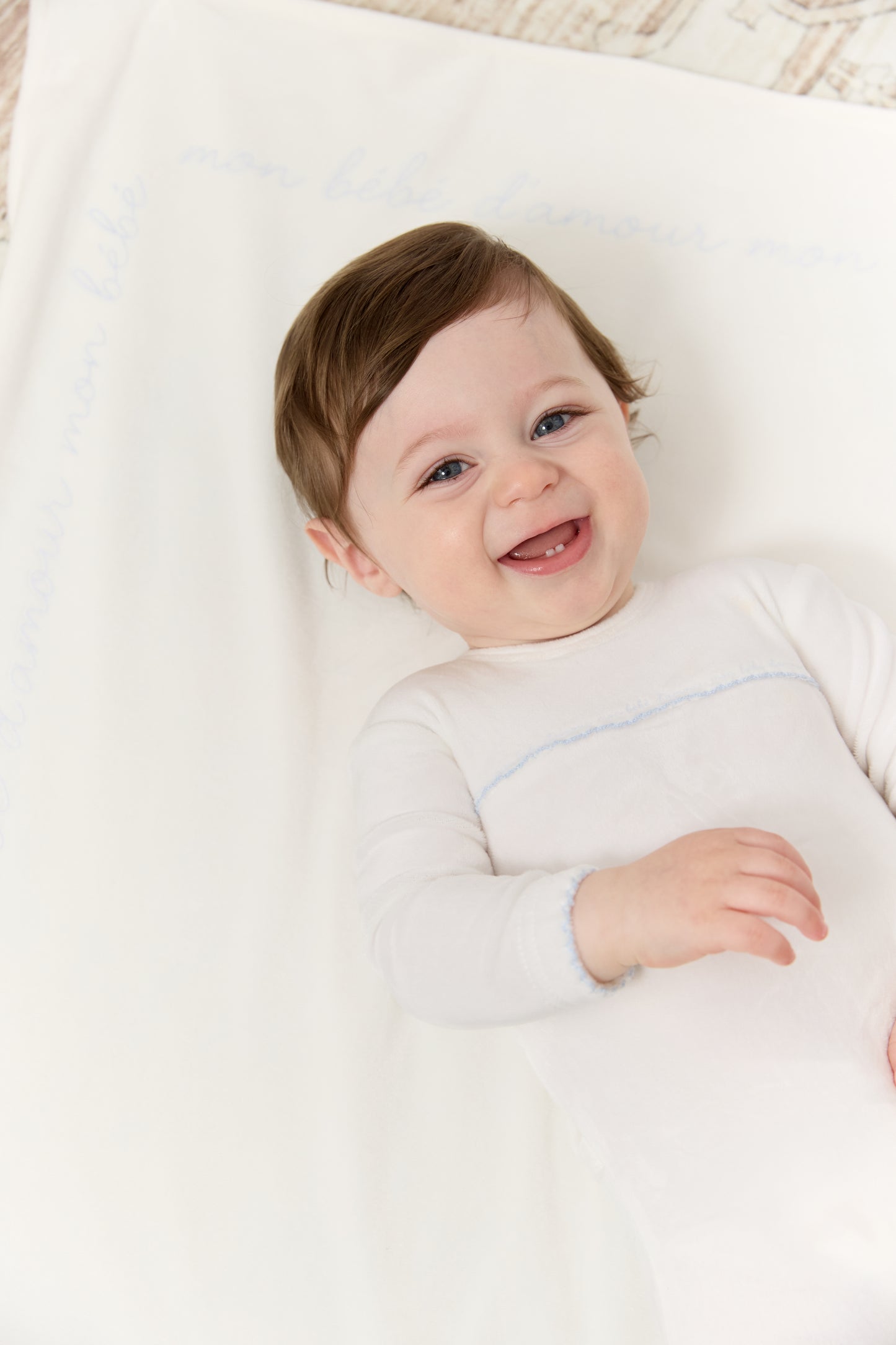 Mon Bebe D'Amour Footie, Hat & Blanket Set - Blue