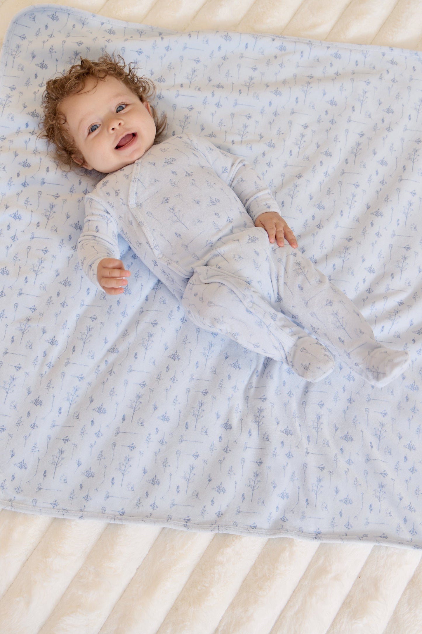 
                  
                    Stem Fusion Blanket - Blue
                  
                