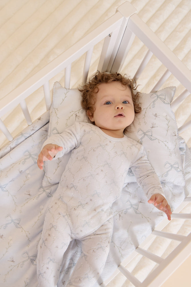 
                  
                    Flying Ribbons Romper - Blue
                  
                