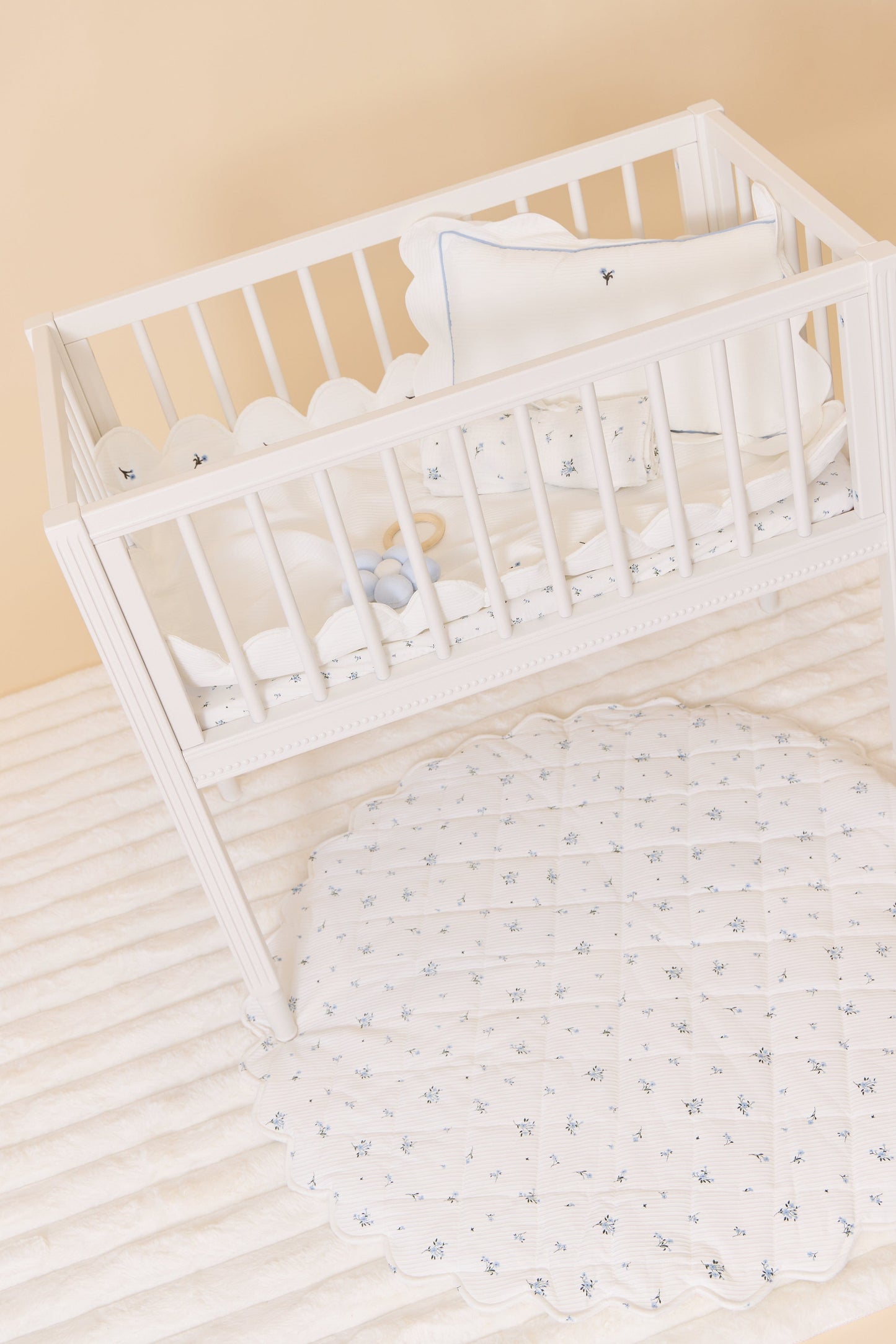
                  
                    Lil Blooms Mini/Porta 4PC Crib Set - Blue
                  
                