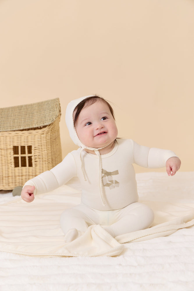 
                  
                    Felt Bow Romper+Bonnet Set - White
                  
                