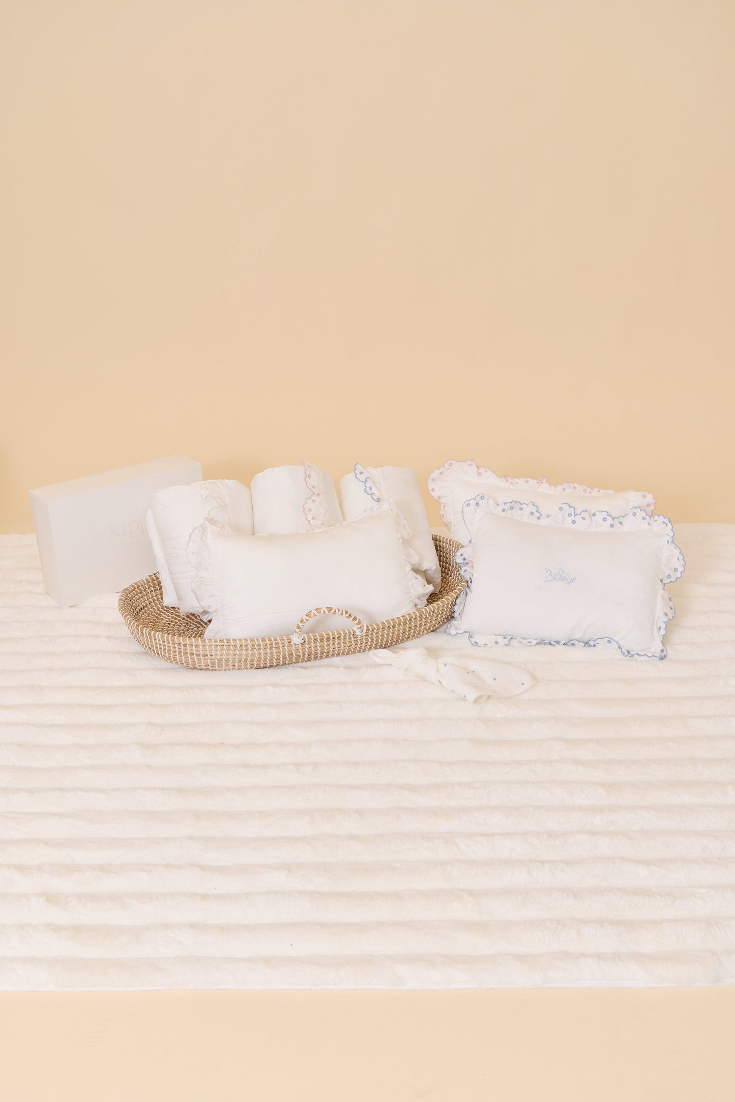 
                  
                    Bebe Mini/Porta 4PC Crib Set - Pink
                  
                