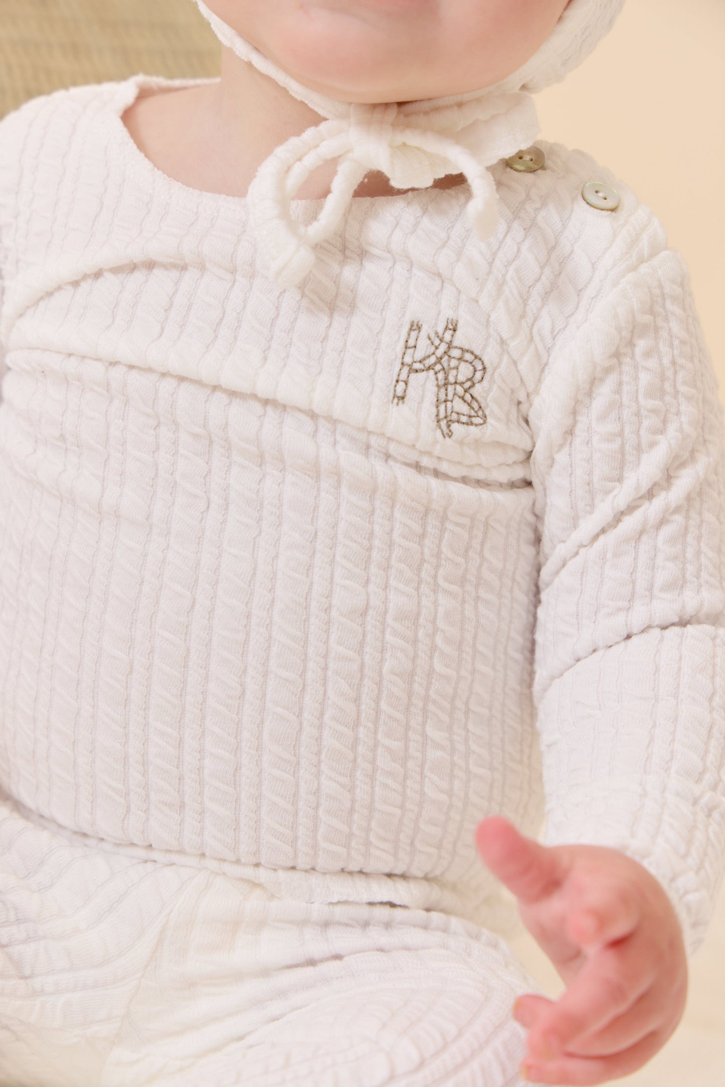 
                  
                    Cable Knit 3pc Set - White
                  
                