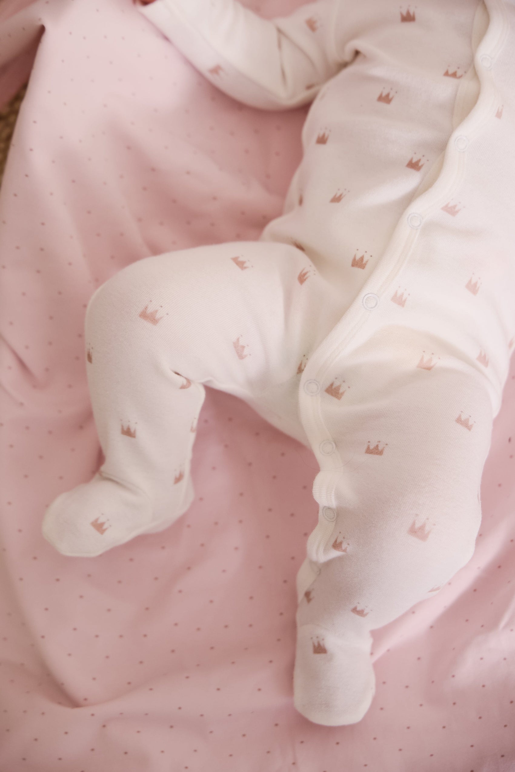 Little Crown Pattern Terry Footie + Hat - Pink