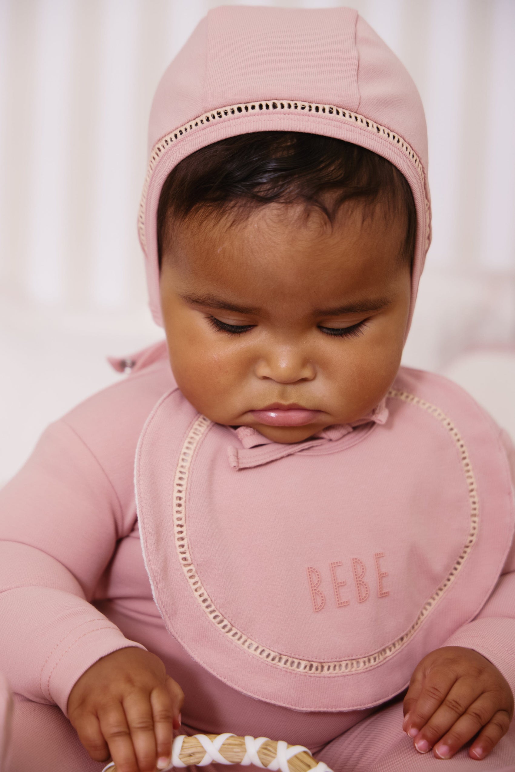 Bebe Detail Bib - Pink