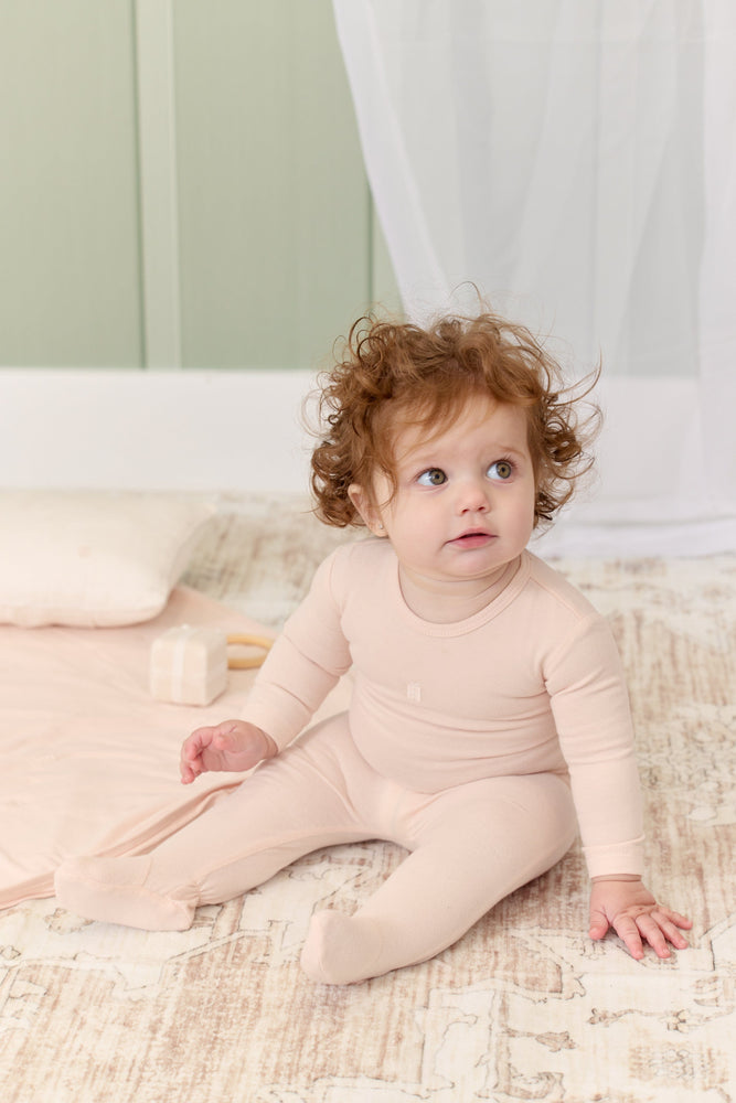 
                  
                    Gift Box Romper - Pink
                  
                