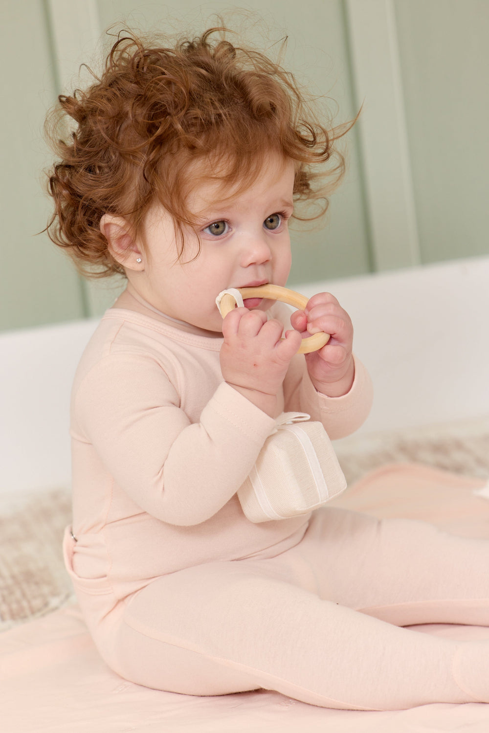 Gift Box Rattle Toy - Pink