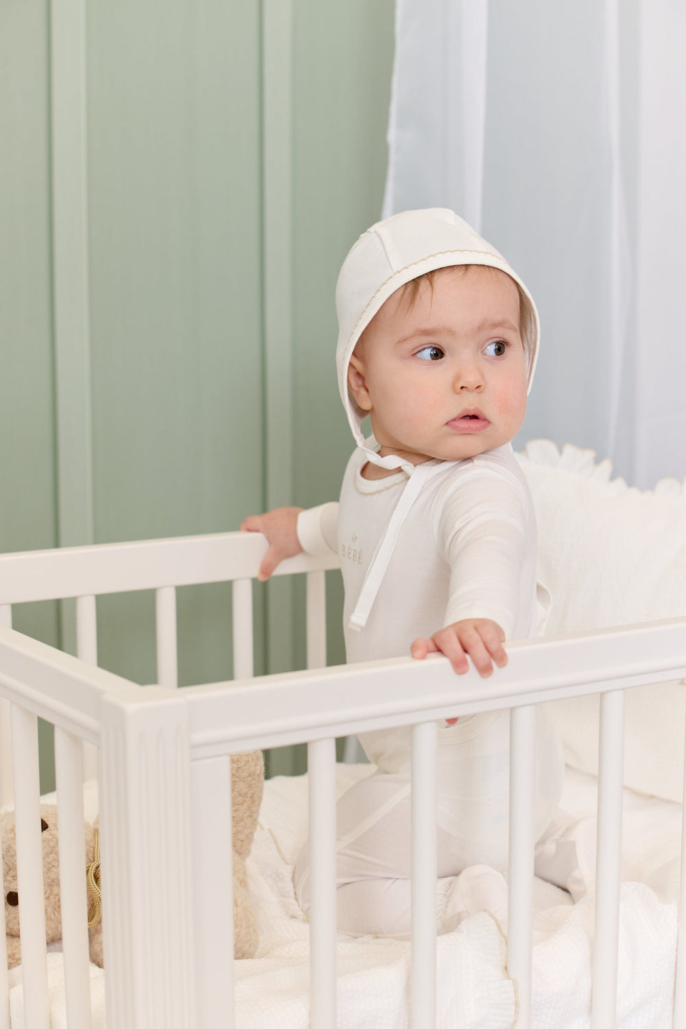 Bebe Embroidered Romper & Bonnet Set - Stone