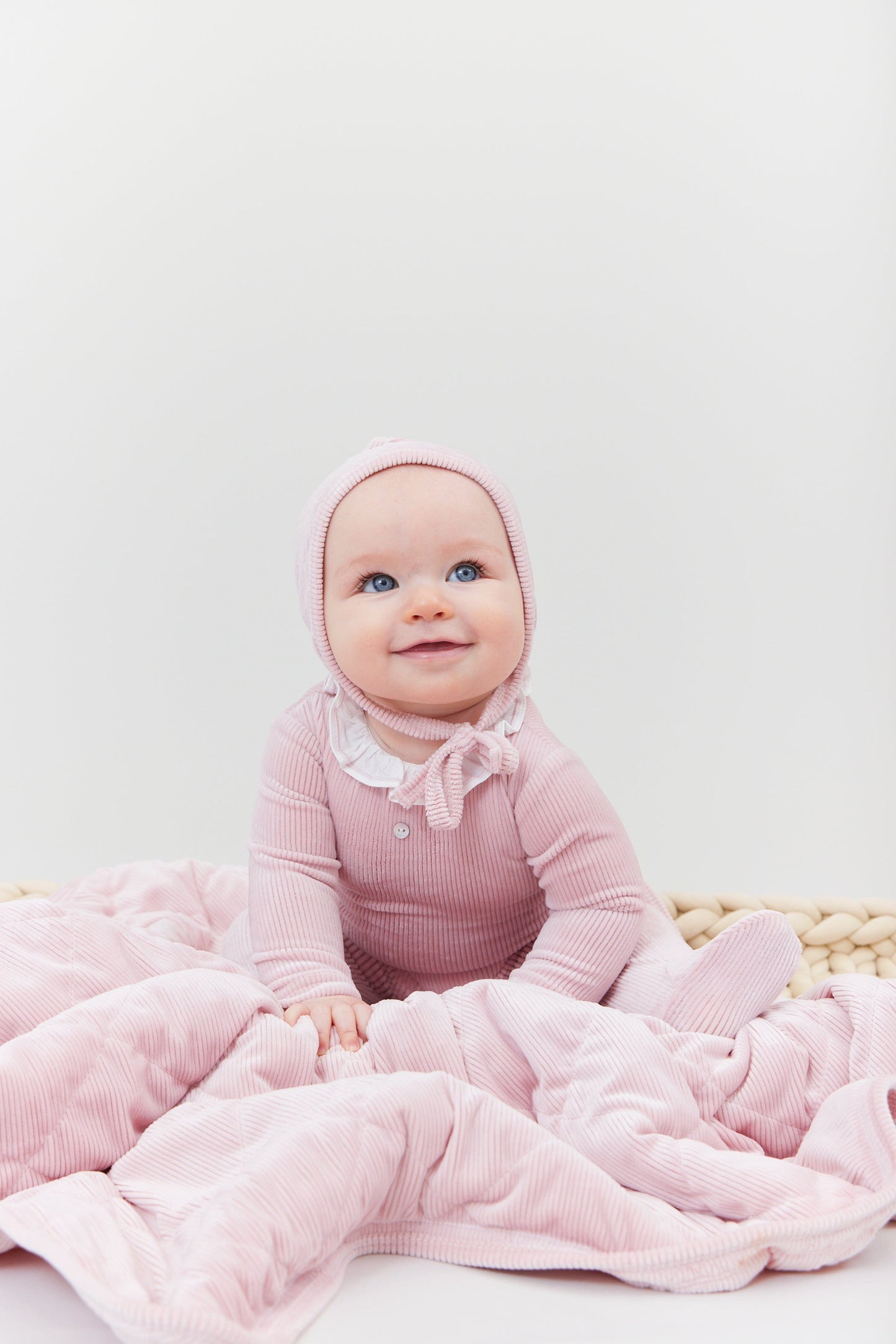 
                  
                    Ruffle Collar Bonnet - Pink
                  
                