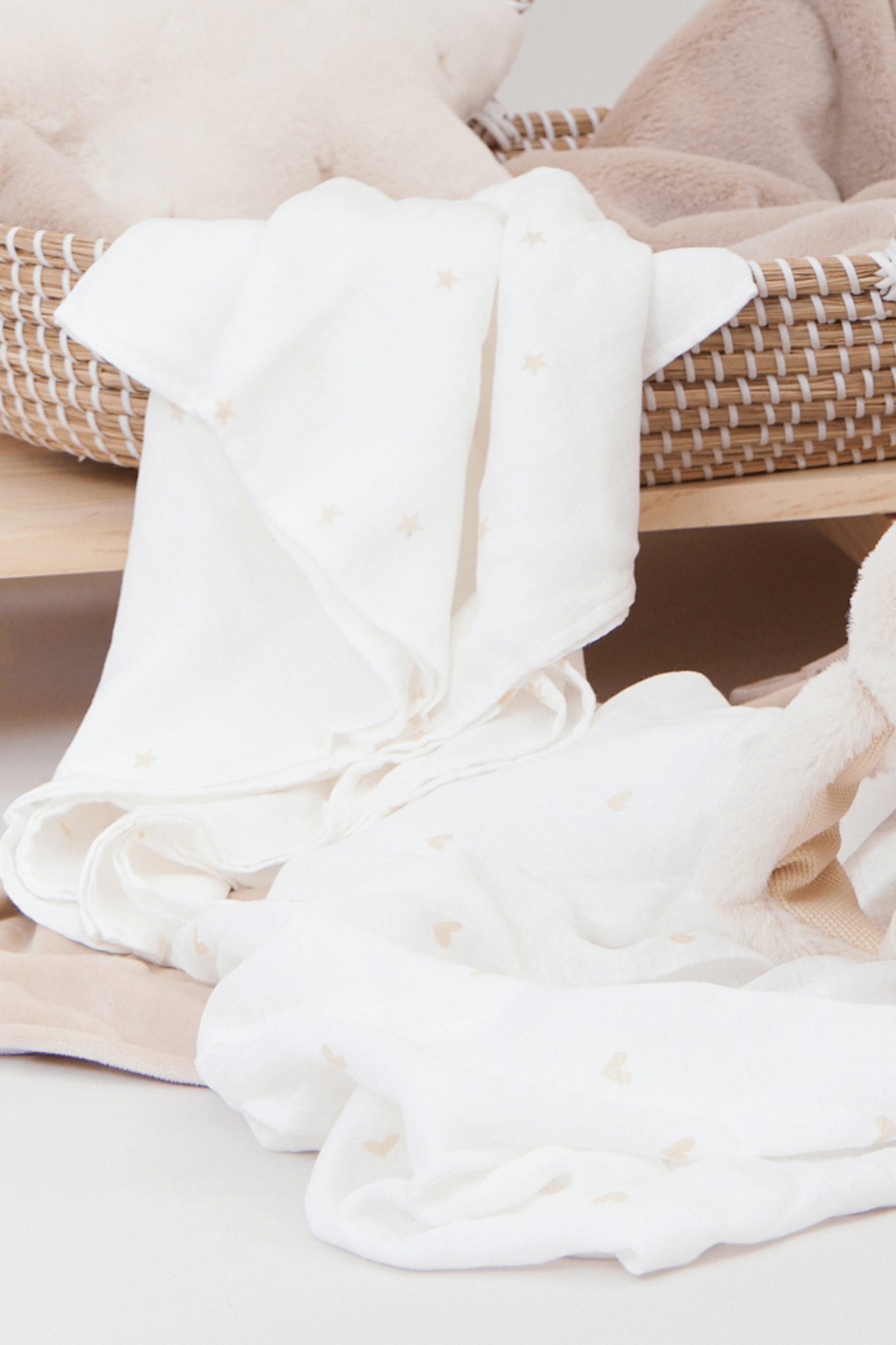 
                  
                    Star Swaddle - Natural
                  
                